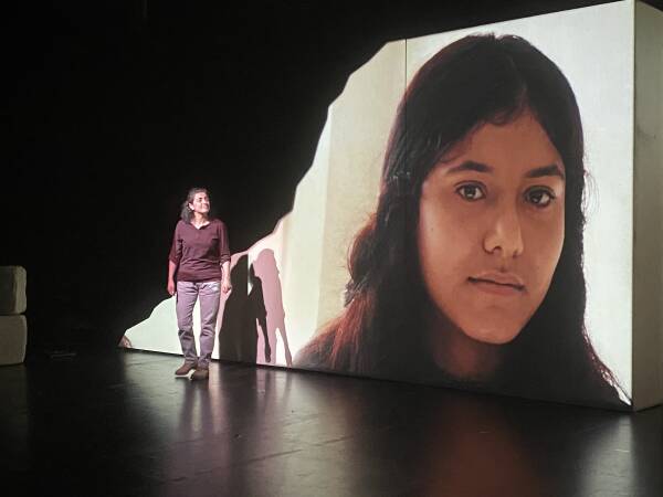 Пьеса «Şengal – Heza Jinê» вызвала живой интерес в Цюрихе