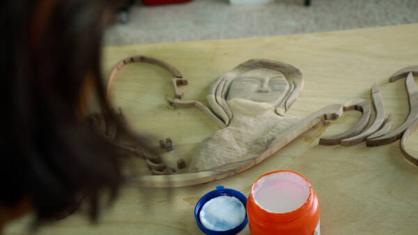 Мария Пенахи отражает в творчестве историю революционерок