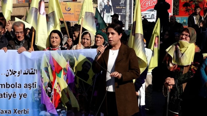 Женщины вышли на улицы Камышло, требуя освобождения Оджалана